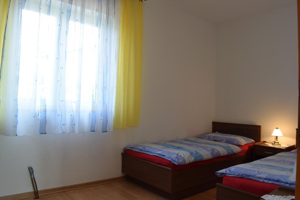 מאלינסקה Apartments Green Oasis מראה חיצוני תמונה