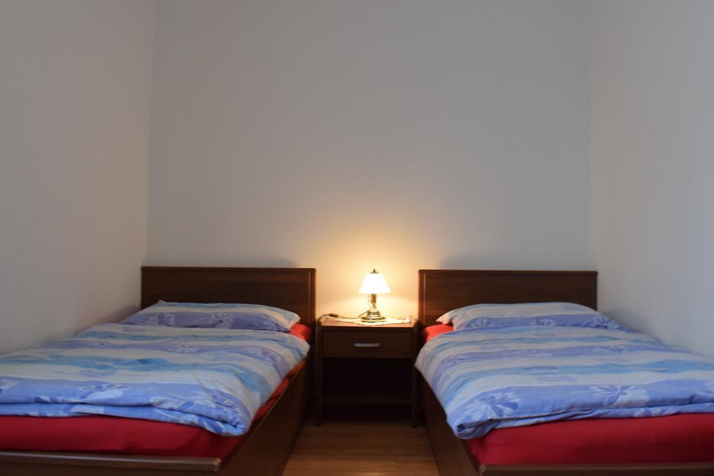 מאלינסקה Apartments Green Oasis מראה חיצוני תמונה